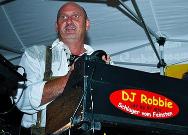 DJ Robbie aus Südtirol - Tanz den deutschen SChlager